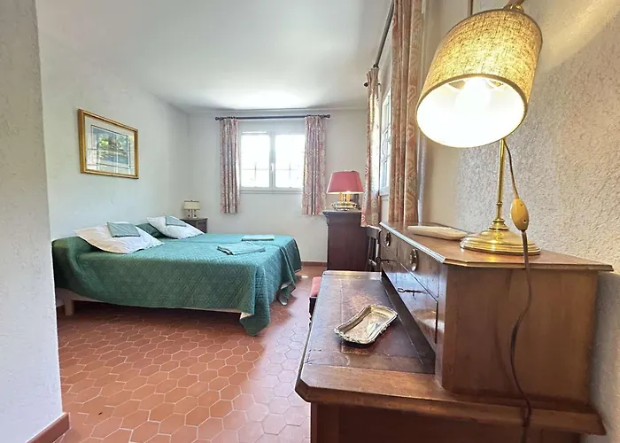 Mediterraneenne Proche Et Centre A - Fr-1-226-562 Sainte-Maxime